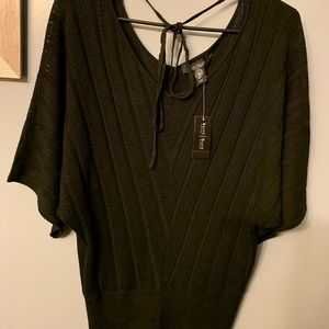 NWT White House Black Label Bat Wing Open Tie Back